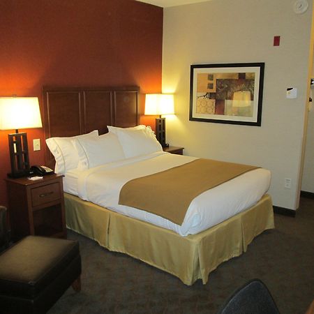 Holiday Inn Express & Suites Paducah West By Ihg Buitenkant foto